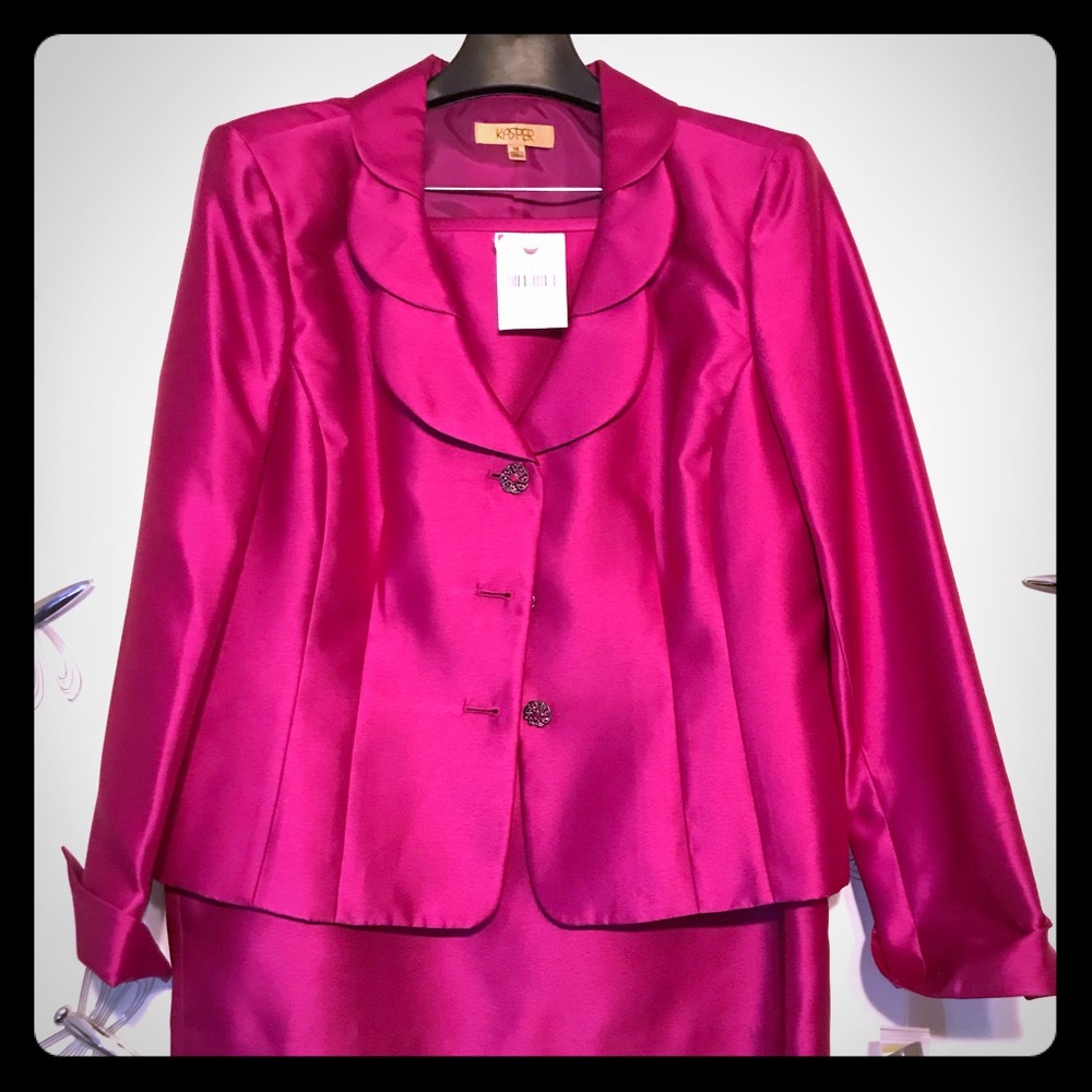 NEW Kasper fuchsia 2piece shirt suit size 14